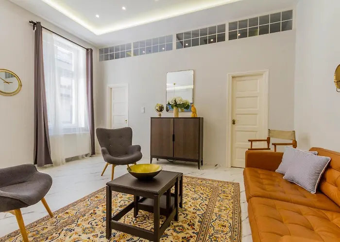 Bengt Apartment Kiraly Str.